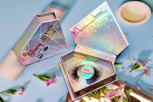 "Fancy" eyelashes